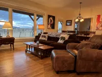 Modern Dog Friendly Paradise Valley Home near Yellowstone NP & Chico Hot Springs - 4 tähden