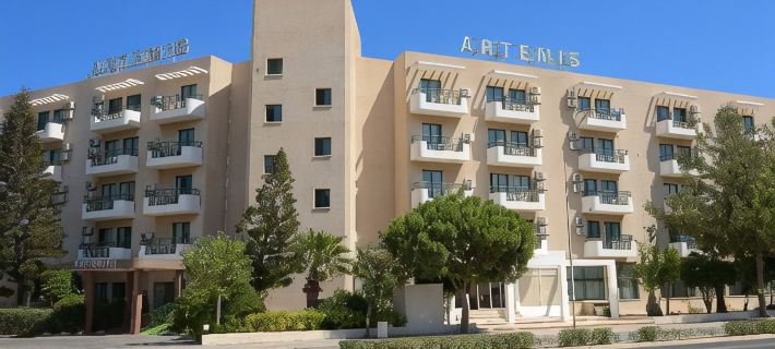 Maris Grand Waterpark Resort Hotele w: Protaras