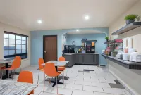 Super 8 by Wyndham Claremore OK
