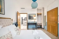 le Pavillon Ponthieu - Champs-Élysées - A House in Paris - Air Conditioning - Bungalows