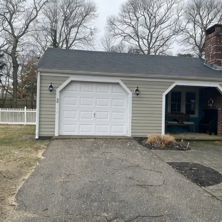 Family - friendly home 1.5 miles to Craigville Beach (Beach pass Inc