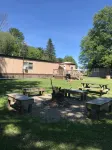 Pymatuning Lake, walking distance to lake, marina and launch. Amish welcome! - 2-Star