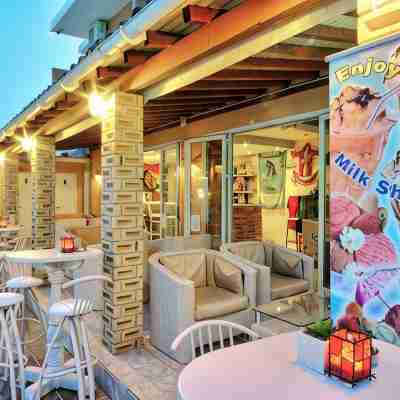 Makis Louvlis Apartments Others