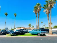 Ocotillo Inn - parking