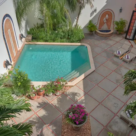 Casa Oasis Guest House and Spa