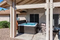 Westgate Vacation Rental/Walk to State Farm Stadium/Relax in the Spa! - Hot Tub