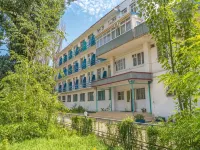 Hotel Bereg - 2 星級