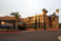 Ramada by Wyndham Viscount Suites Tucson East