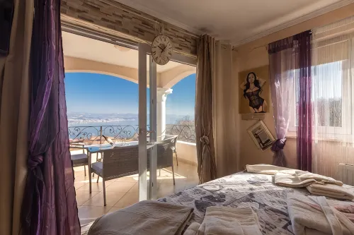 Luxurious Villa Emily - Private Pool, Stunning Sea Views, and Unmatched Comfort