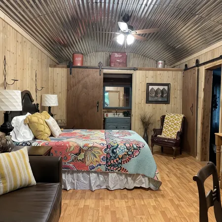 Papa Bears Cozy Cabin at Up The Creek