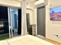 Stunning 3BHK Gym+infinity pool / 10 mins airport - Beach