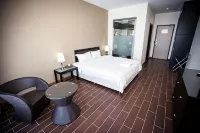 Putatan Platinum Hotel - 駐車場