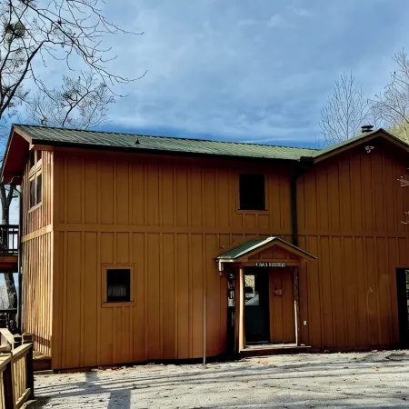Lake Burton & Mountain View Cabin, Sleeps 8, 3Br/3BA — Clayton GA