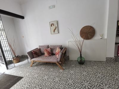 New J&J Hostel