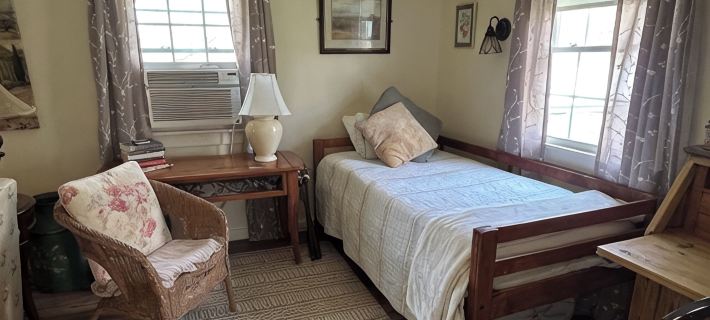 Meadow Sweet Cottage Hotels in Centre County