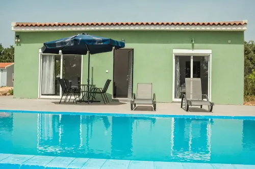 About Summer Villa Thea - maisons de vacances