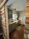 Newly Remodeled Kcmo Bungalow, Near Plaza & Westport in Kansas City