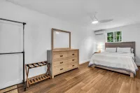 Coastal Luxury 7mi to Anna Maria Private Cottage - Country Houses