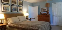 Comfortable and elegantly appointed home in this unique small port town. - Boutique