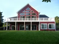 PRIVATE Luxury Lake Home with 5+ BR and Gourmet Kitchen-22 Foot Pontoon Included - Homestays