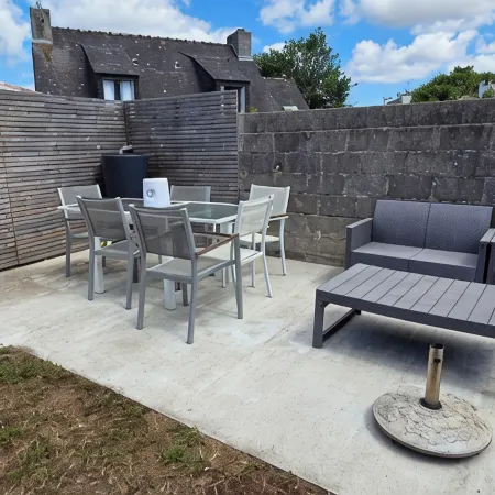 Pretty and Bright Renovated House in the Center of Trégunc with Enclosed Garden