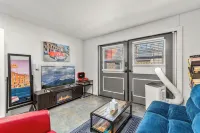 NoHo Stone Bungalow w/AC, W/D, 2 Smart TVs w/Speedy WiFi at Forest & Beaver St - Holiday bungalows