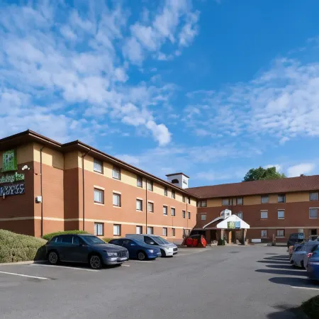 Holiday Inn Express TAUNTON EAST by IHG