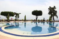 Protea Hotel Entebbe - Pools