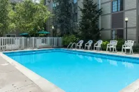 Extended Stay America Suites - Lancaster County - Pool