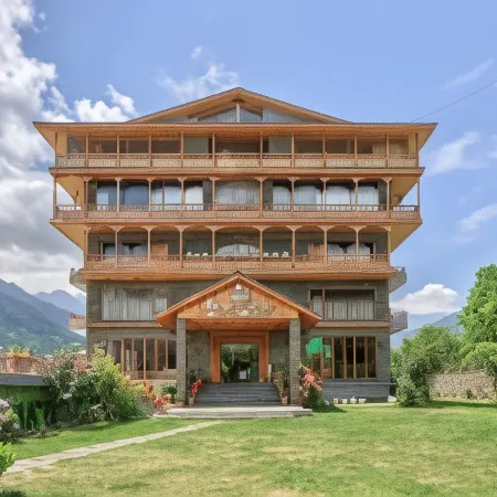 Snow Flakes Resort and Spa Centrally Heated Luxury Resort