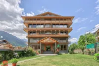 Snow Flakes Resort and Spa Centrally Heated Luxury Resort - Spa