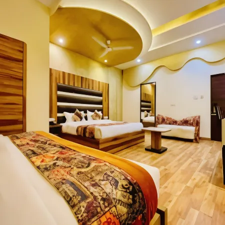 Sallow Royal Suites by Dew Drop