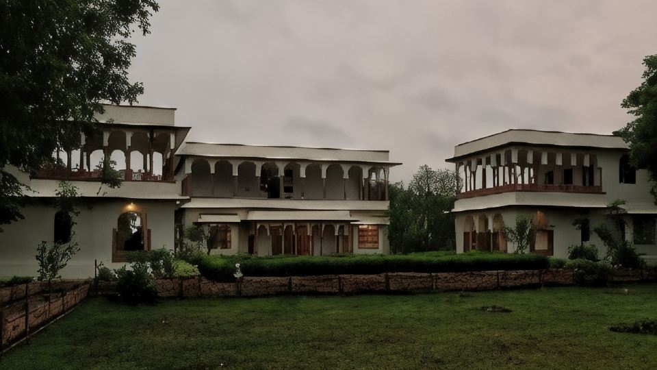 Shahpura Abhaneri Resort
