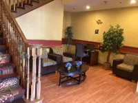 Super 8 by Wyndham Martinsville - parking