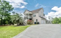The Oceans Oyster-Hot tub, 5 min to beach, Pets, Sleeps 10 , Sound Views!! - Balkoner