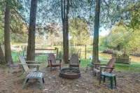 Chain of Lakes Escape with Hot Tub & River Access! - 4-Star