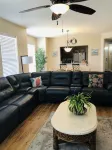 Beachside Condo - Family Friendly & just a short block away from the ocean. - ジム