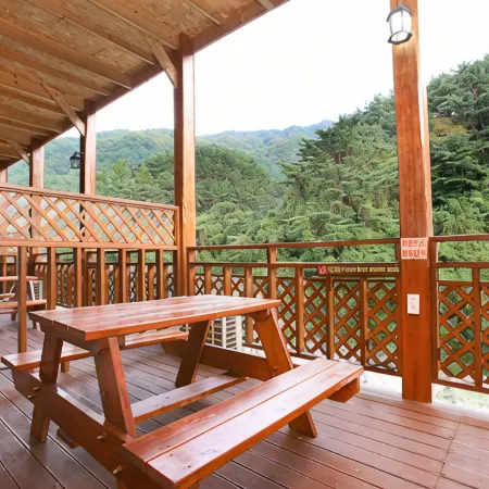 Namwon White Yeoul Pension