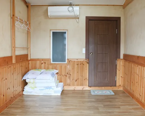 Gyeongju Rockheewon Hanok Stay Отели рядом с достопримечательностью «Ледяное хранилище Сокпинго»