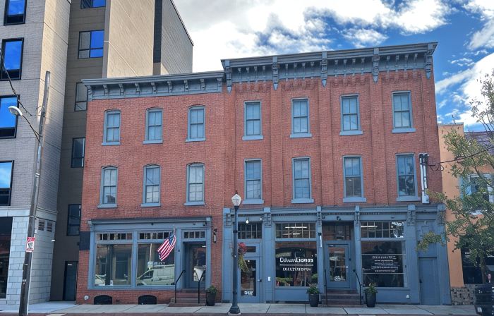 Luxury Lancaster Downtown Condo - 3 blocks from Central Market!