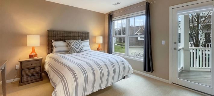 Bay Harbor Condo in Gated Community. Lake Michigan Views, Golfing & Shopping! Hotels in Petoskey