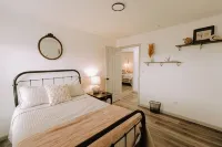 3 Bedroom Near Green River Lake - Homestays