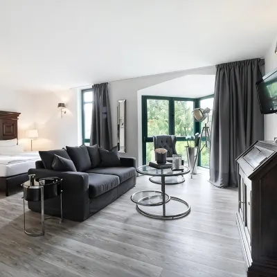 Höhen Hotel Viersen Отели рядом с достопримечательностью «Гора Шварцер Манн»