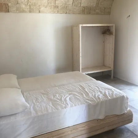 SAN GREGORIO VILLA WITH SECULAR OLIVE GROVE, GARDEN AND PORCH