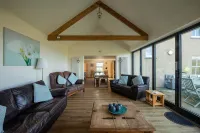 Luxury Holiday Cottage, Beach with Great Sea Views, Broad Haven, Pembrokeshire - Wifi