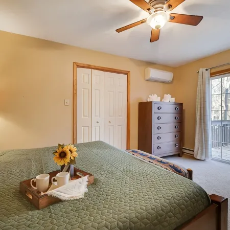Cozy Poconos Chalet - w/Hot Tub, Sauna, & Lake Access!