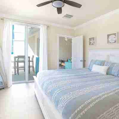 Paradise Point Ocean and Pool View 2 King Beds Rooms