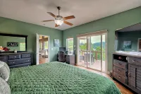 Spacious Cabin, Hot tub, View, Games, Bunk - Chalets
