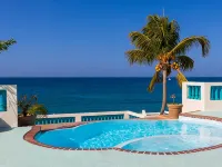 Villa María - Oceanfront - 8 guests - pet friendly - at Stella, Rincón リンコンのホテル