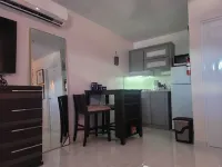 Vadis's Lux Studio in beautiful Mayagüez with WiFi, AC, laundry - Wi-Fi
